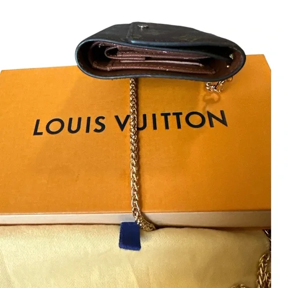 Louis Vuitton Brown Monogram Women's Wallet - Picture 3 of 10